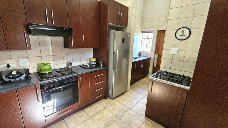3 Bedroom Property for Sale in Melodie North West